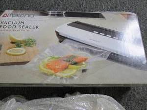 lot 109 image: 3 in 1 vacum food sealer...