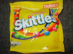 lot 240 image: 815.60 oz bags of brightside skitt...