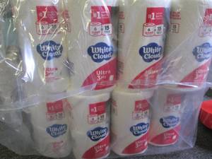 lot 369 image: 8 6 packs of giant roll white clou...