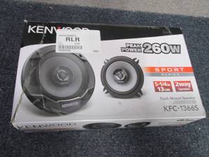 Kenwood Pair of 260-Watt 5.25 2-Wa...