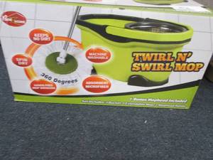 Twirl N Swirl Spin Mop with 2 Repl...