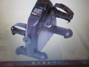 Wakeman Fitness Mini Pedal Recumben...