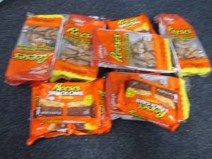 Reeses Cakes & Cupcakes...