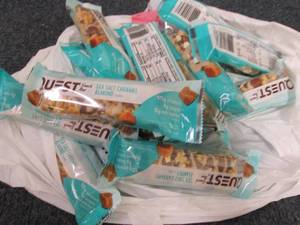 18 Quest Snack Bars...