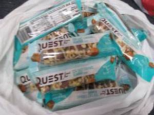 18 Quest Snack Bars...