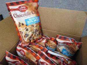 10 - 21 oz Pks Betty Crocker Chocol...
