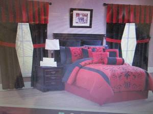 Cassandra 30-Pc. Bedroom Super Set ...