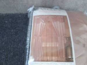 Halley 56 x 84 6-Pc. One-Rod Drap...