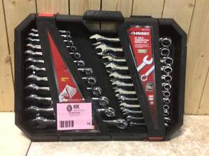 SAEMM Combination Wrench Set (24-Piece) by Husky Customer Returns See Pictures