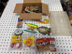 TACKLE BOX & FISHING LOT