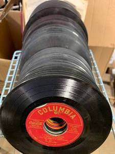 LARGE LOT OF 45 RPM RECORDS