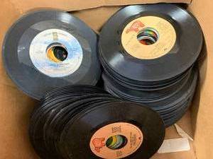 LARGE LOT OF 45 RPM RECORDS