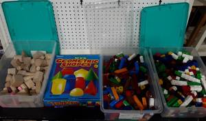 Math Manipulatives & Totes With Lids