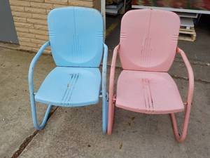 lot 152 image: 2 Metal Chairs...