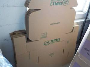 lot 319 image: 26 Large Size Self Closing Boxes- p...