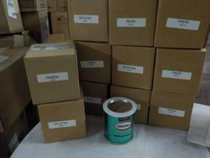 lot 322 image: 12 Quarts Glidden Paint- variety of...