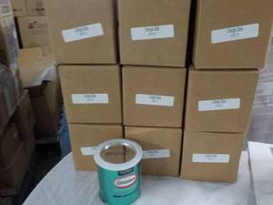 lot 323 image: 10 Quarts Glidden Orange Slice pain...