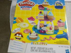 lot 435 image: Play - Doh Kitchen Creations...