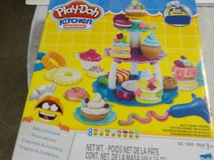 lot 439 image: Play - Doh Kitchen Creations...