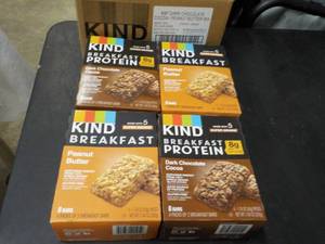 lot 258 image: Case of 32 KIND Breakfast Protein B...