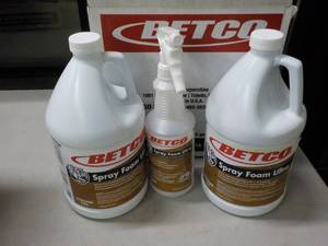 lot 267 image: 2 Gallon Jugs Betco Spray Foam Ultr...