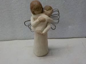 lot 295 image: Willow Tree Figurine 5 Tall...