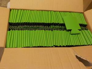 lot 468 image: Case of 100 Lime Green Collapsible ...