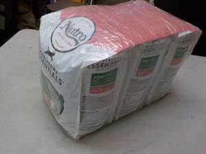 lot 473 image: 3 Bags Nutro Cat Food...
