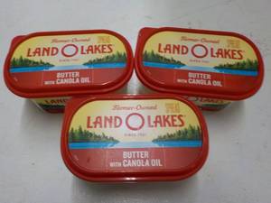 lot 500 image: 3 - 24 oz Tubs Frozen Land O Lakes ...