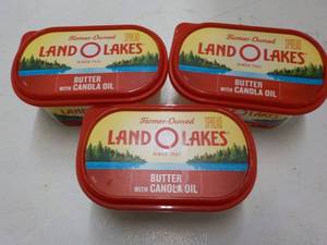 lot 502 image: 3 - 24 oz Tubs Frozen Land O Lakes ...
