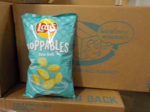 lot 567 image: Case of 12 - 5 oz Bags Lays Poppabl...
