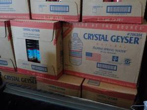 lot 627 image: 2 Cases Crystal Geyser Alpine Sprin...