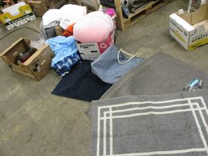 lot 29 image: Misc. Lot with some Rugs - see all ...