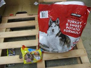 lot 30 image: Dog Food and Dog Treats- open bags...