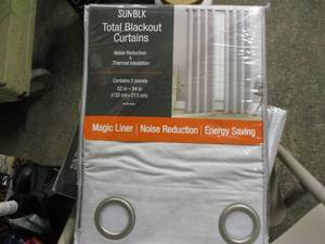 lot 58 image: SunBlock Total Blackout Curtains 52...