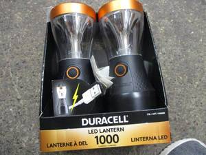 lot 65 image: 2 Duracell LED lanterns