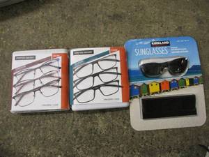 lot 67 image: Glasses Lot - see all pictures Mos...