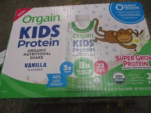 lot 102 image: Orgain Kids Protein Drink (24 Vanil...