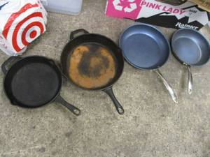 lot 106 image: 4 Pans (used, 2 are cast iron)...
