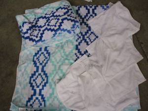lot 116 image: 2 Beach Towels and some Hand Towels...