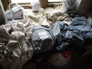 lot 139 image: Misc. Sheets and Pillow Cases - dif...