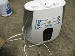 lot 204 image: Ho medics Ultrasonic Humidifier - u...