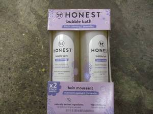 lot 226 image: 2 Bottles of Honest Bubble Bath...