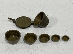 lot 11 image: Antique Brass Scale Weights