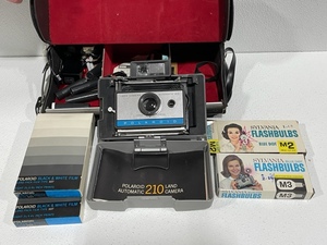 lot 27 image: Polaroid Automatic 210 Camera and Case