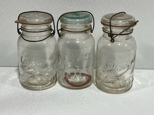 lot 33 image: Vintage Glass Lid Canning Jars