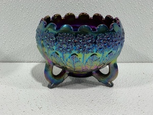 lot 51 image: Fenton Carnival Glass Bowl