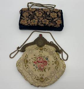 lot 24 image: Vintage Carpetbags Of America Purse And Ornate Purse