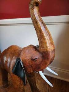 lot 13 image: Leather Elephant Statues  Mother & Baby Elephant