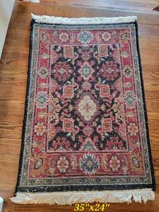 lot 44 image: Landing Oriental Area Rug